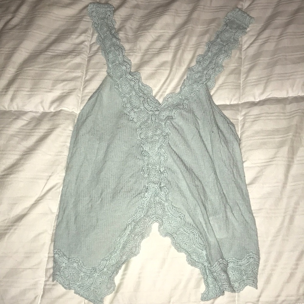 UO crop top